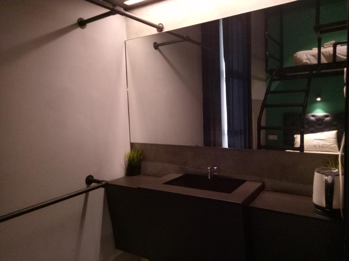 Tube Hotel Klebang Melaka Экстерьер фото