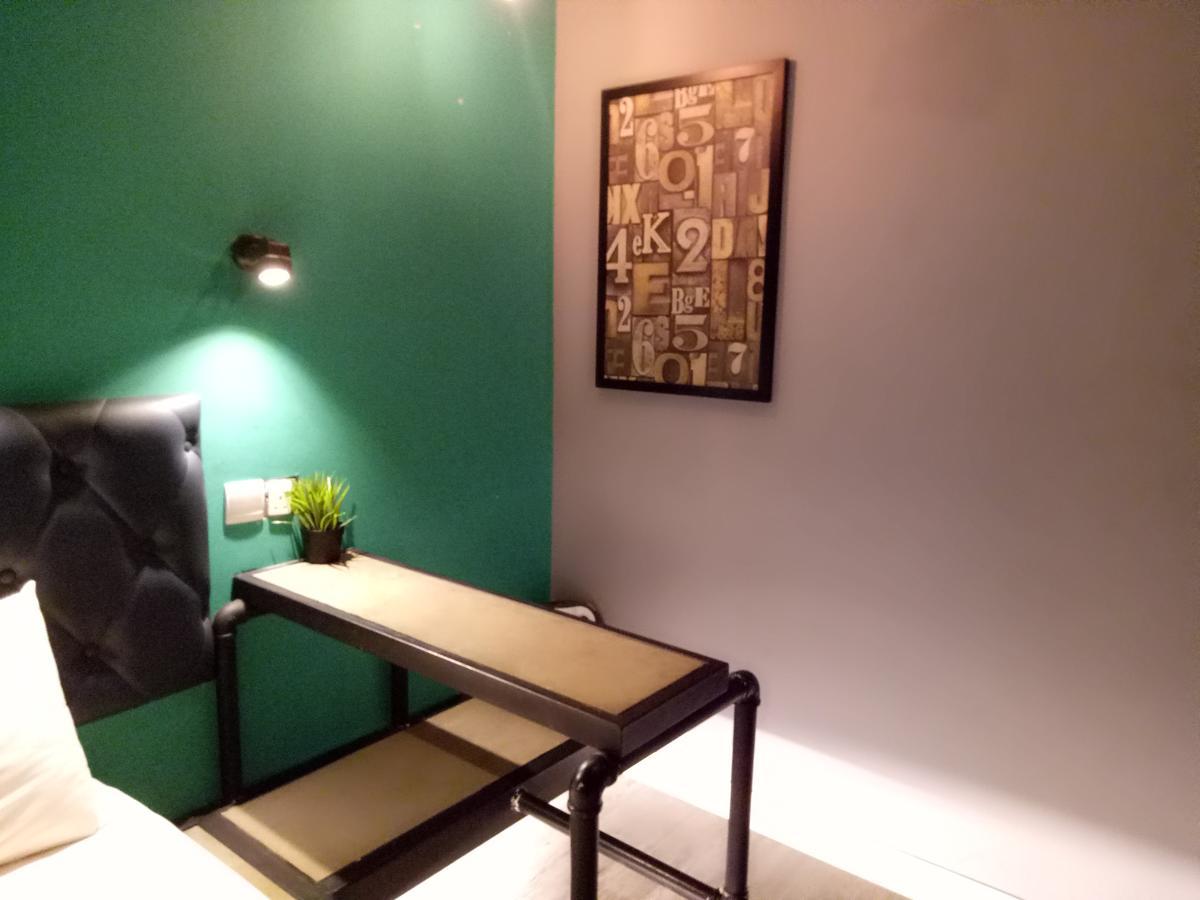 Tube Hotel Klebang Melaka Экстерьер фото